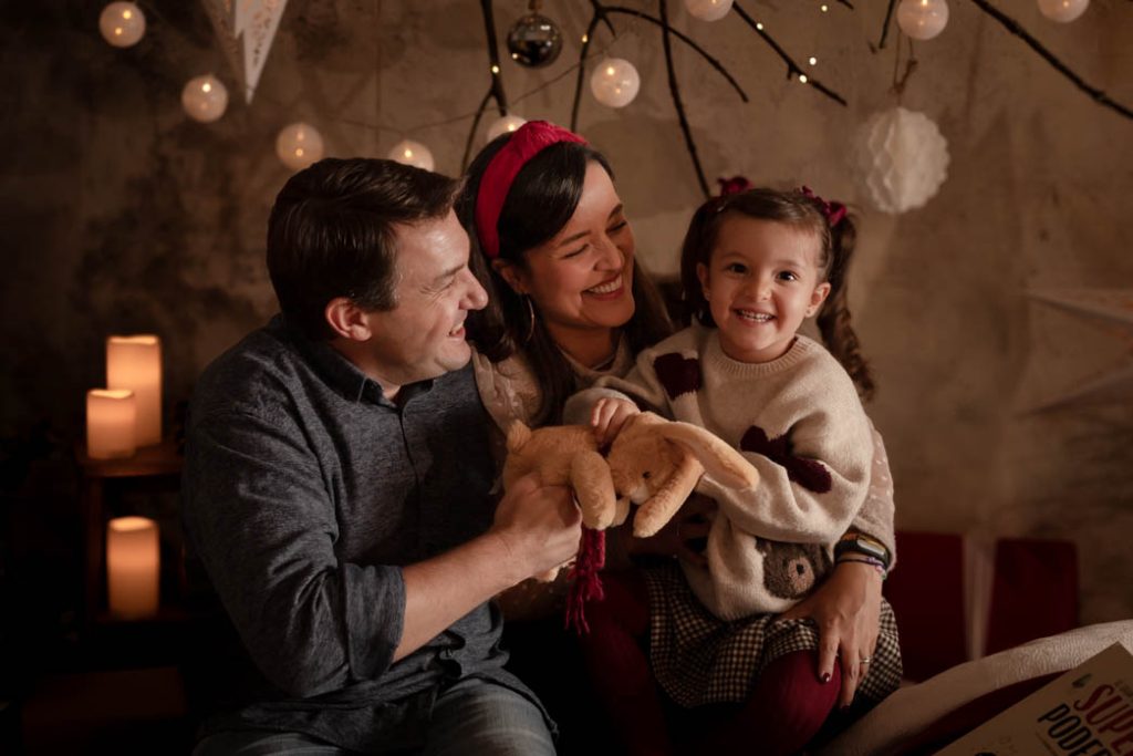 Foto profesional familia en navidad