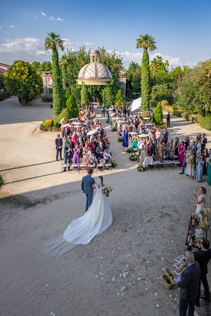 Fotoreportaje de Boda en Madrid, Caminando al altar